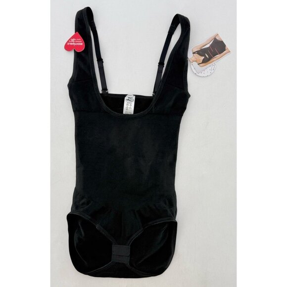 NWT Assets By SpanX Women's Black One Piece Bodysuit Sz Sm, A Whole Lot Shaping - Picture 1 of 6